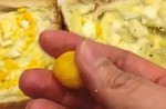 Trứng gà giả vào bếp ăn trường học