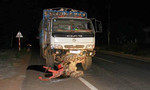 Vụ xe tải tông xe công nông, 14 người thương vong: Tài xế khai buồn ngủ