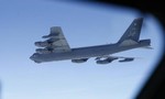 Trung Quốc “khiếu nại” Mỹ cho B-52 bay vào khu vực 12 hải lý gần các đảo nhân tạo