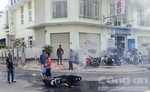 Cháy xe gắn máy trên đường Phạm Văn Đồng