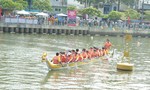 Đua thuyền trên kênh Nhiêu Lộc – Thị Nghè