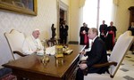 Đức Giáo Hoàng tặng Thiên thần Hòa Bình cho tổng thống Nga