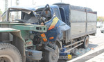 Tài xế container đưa tài xế xe tải đi cấp cứu sau tai nạn