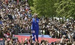 Hillary Clinton mở màn mùa tranh cử tổng thống Mỹ