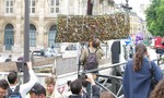 Cầu của Nghệ thuật  ở Paris được "giải thoát" khỏi tình yêu
