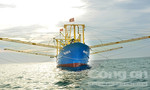 Clip: Tàu đánh cá vỏ thép sải “cánh” trên biển Đông