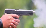 Bắt nghi phạm trong vụ nổ súng bắn gục nam thanh niên tại nhà riêng