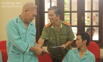 Lãnh đạo CATP thăm Mẹ Việt Nam Anh hùng và cán bộ - chiến sĩ