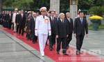 Lãnh đạo Đảng, Nhà nước, Bộ Công an viếng các anh hùng liệt sỹ và vào lăng viếng Chủ tịch Hồ Chí Minh