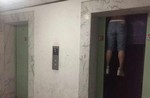 Ác mộng thang máy: thêm một cô gái bị kẹt đứt đầu