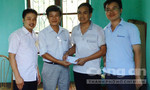 Giảng viên góp tiền hỗ trợ học sinh nghèo