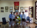 Đoàn Quận uỷ, UBND Quận Gò Vấp đến thăm báo CATP