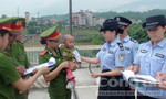 Cảnh sát cứu bé trai 20 ngày tuổi suýt bị bán qua Trung Quốc