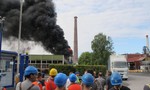 Cháy lớn trong một nhà máy hóa học tại Beauvais Pháp