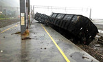 Siêu bão Soudelor tàn phá Đài Loan, 4 người chết