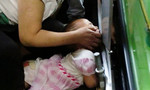 Trung Quốc: Thêm bé gái 3 tuổi bị thang cuốn 'nuốt' tay