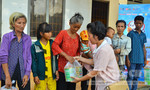 Trao 118 phần quà đến với bệnh nhi và trẻ em nghèo tỉnh Bình Phước