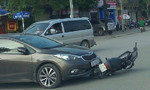 Ôtô tông xe máy, một người nhập viện