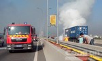 Xe container bốc cháy dữ dội trên cao tốc TP.HCM – Long Thành – Dầu Giây