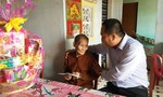 Chúc tết, tặng quà mẹ Việt Nam Anh Hùng và gia đình chính sách ở Quảng Ngãi
