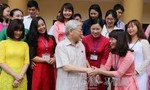Tổng Bí thư Nguyễn Phú Trọng tiếp xúc cử tri quận Tây Hồ