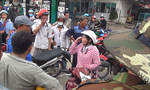 Người phụ nữ rượt đuổi tên cướp giật ví tiền ở Sài Gòn