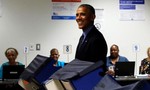 Ông Obama đi bỏ phiếu bầu tổng thống sớm