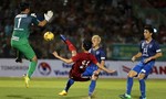 Hàng công nhạt nhoà, Việt Nam hoà không bàn thắng trước CLB Nhật Bản
