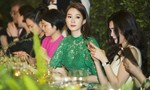 Hoa hậu Đặng Thu Thảo đẹp sang trọng với đầm ren xanh