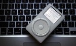 iPod đời đầu 'nguyên kiện' được rao bán khoảng 4,5 tỷ VND trên eBay