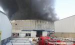 Cháy lớn tại khu công nghiệp Ngọc Hồi