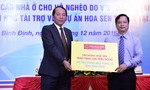 Tập đoàn Hoa Sen hỗ trợ 600 triệu đồng cho đồng bào vùng lũ tỉnh Bình Định