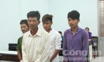 Bốn anh em đi tù vì đánh hội đồng kẻ đến nhà gây sự