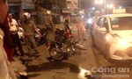Xe gắn máy chạy ngược chiều tông vào taxi, khiến 3 người thương vong