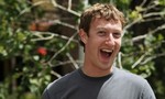Ông chủ Facebook tán đồng việc Apple ‘chơi rắn’ với chính phủ Mỹ