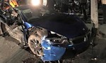 Xế hộp BMW i8 'tan nát' sau khi gây tai nạn