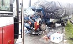 Xe tải tông xe khách,2 người thương vong