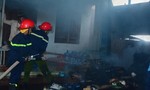 Giải cứu kịp thời 3 trẻ em trong căn nhà khóa trái bị cháy