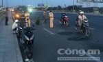 Hai xe máy va chạm trên cầu Đồng Nai, một người nhập viện