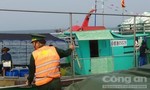 Xua đuổi 6 tàu cá Trung Quốc khai thác trái phép trên vùng biển Việt Nam