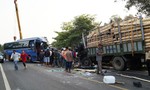 Xe khách tông xe tải khiến một người tử vong