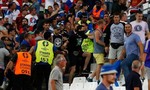Cổ động viên Nga tấn công người hâm mộ Anh sau trận hòa 1-1