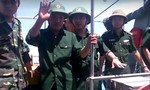 Phi công Su-30 Nguyễn Hữu Cường gặp nạn vào bờ an toàn