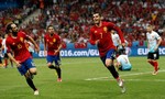 Lượt trận cuối bảng D: Rộng đường chiến thắng cho Tây Ban Nha và Czech