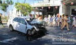 Đà Nẵng: Hai ô tô đấu đầu, 5 người bị thương