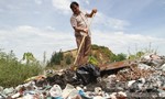 Phát hiện thêm bãi chôn rác của Formosa ở bãi biển Thiên Cầm