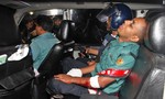 IS nhận trách nhiệm vụ nổ súng, bắt cóc con tin ở Bangladesh