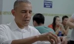 Xem clip Tổng thống Mỹ Obama ăn bún chả ở Hà Nội trên CNN