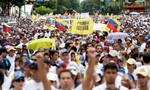 Khủng hoảng kinh tế, người dân Venezuela biểu tình đòi tổng thống từ chức