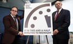 Các nhà khoa học chỉnh ‘đồng hồ tận thế’ vì Trump